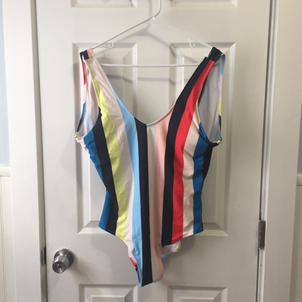 NWT CUPSHE Bathing Suit